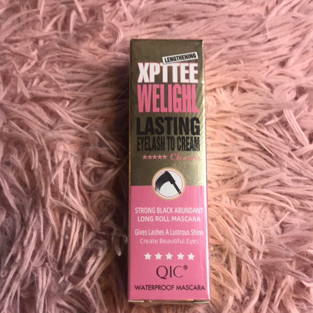 Qi Waterproof Mascara - Black